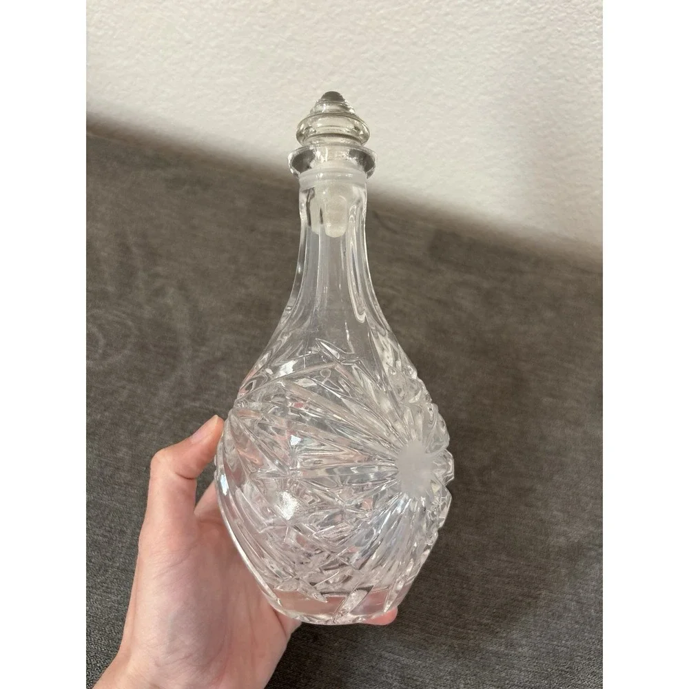 Vintage‎ Lead Crystal Decanter Starburst Flower With 8 Cut Glass Cups